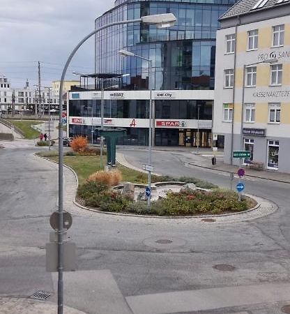 Nina Apartment Wiener Neustadt Dış mekan fotoğraf